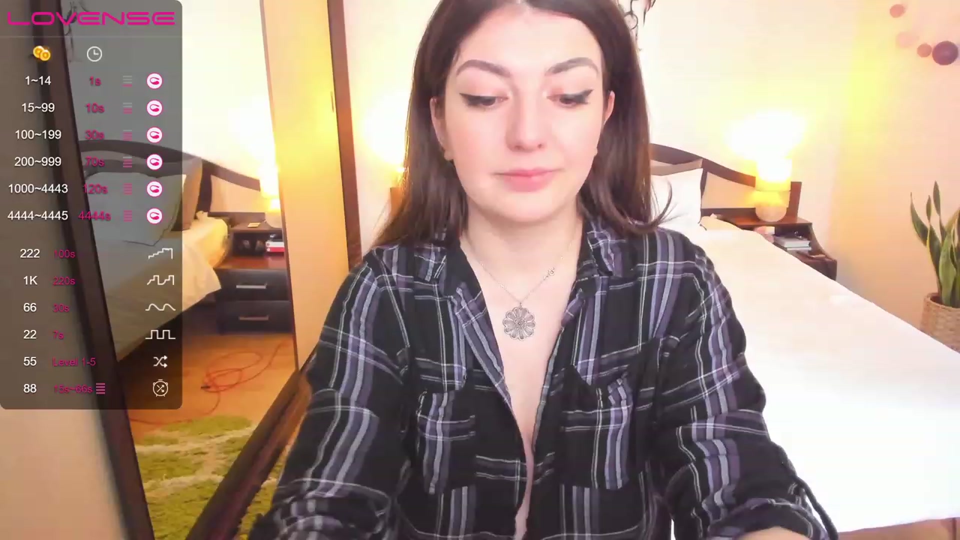 Gallery image thumbnail from LaurieLay's myfreecams stream on, 03/18/2023, 14:37 image 7 of 20