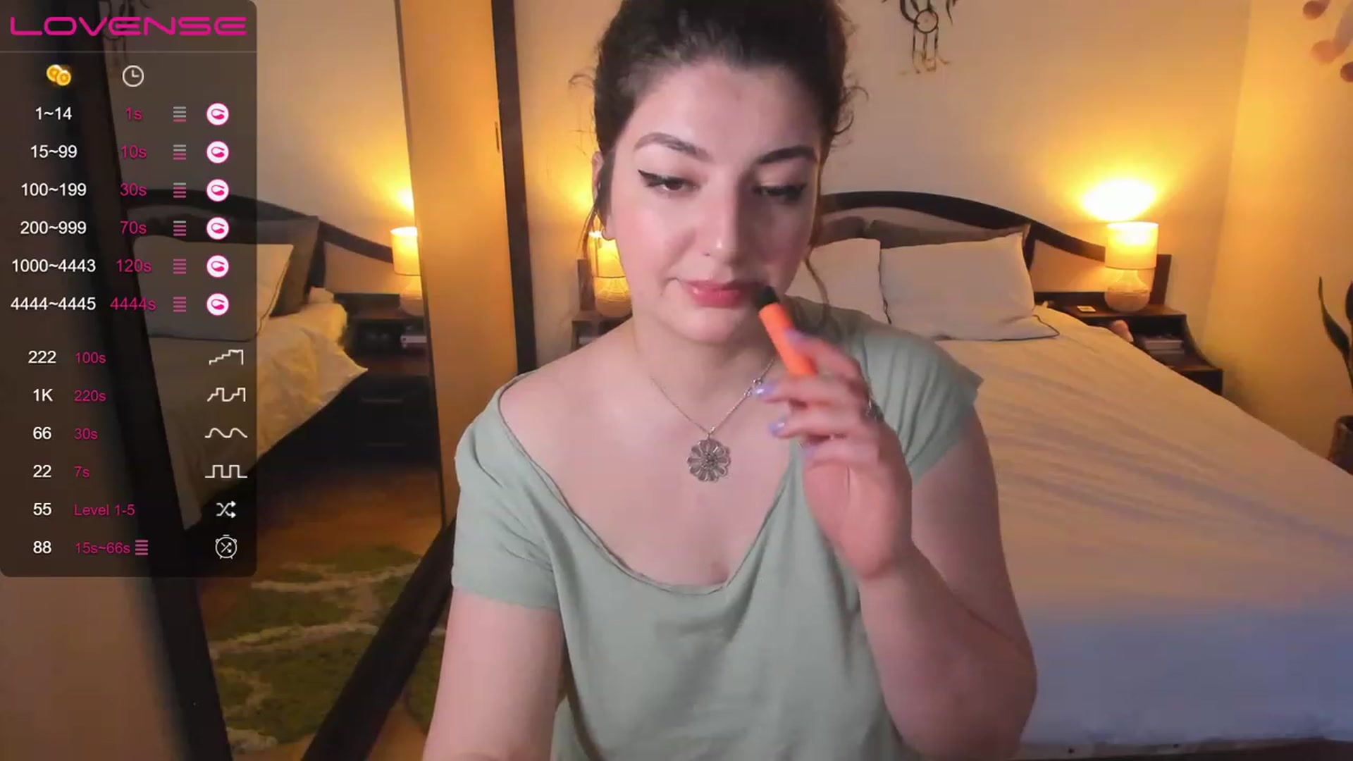 Gallery image thumbnail from LaurieLay's myfreecams stream on, 03/25/2023, 16:05 image 19 of 20