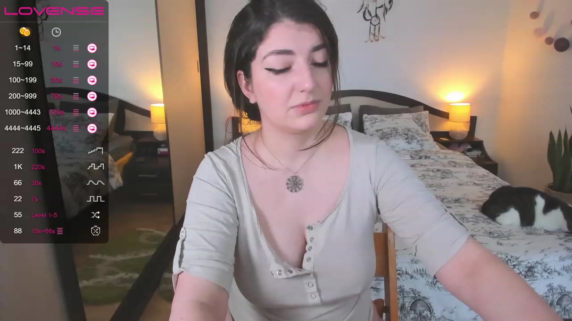 Gallery image thumbnail from LaurieLay's myfreecams stream on, 04/02/2023, 13:09 image 11 of 20