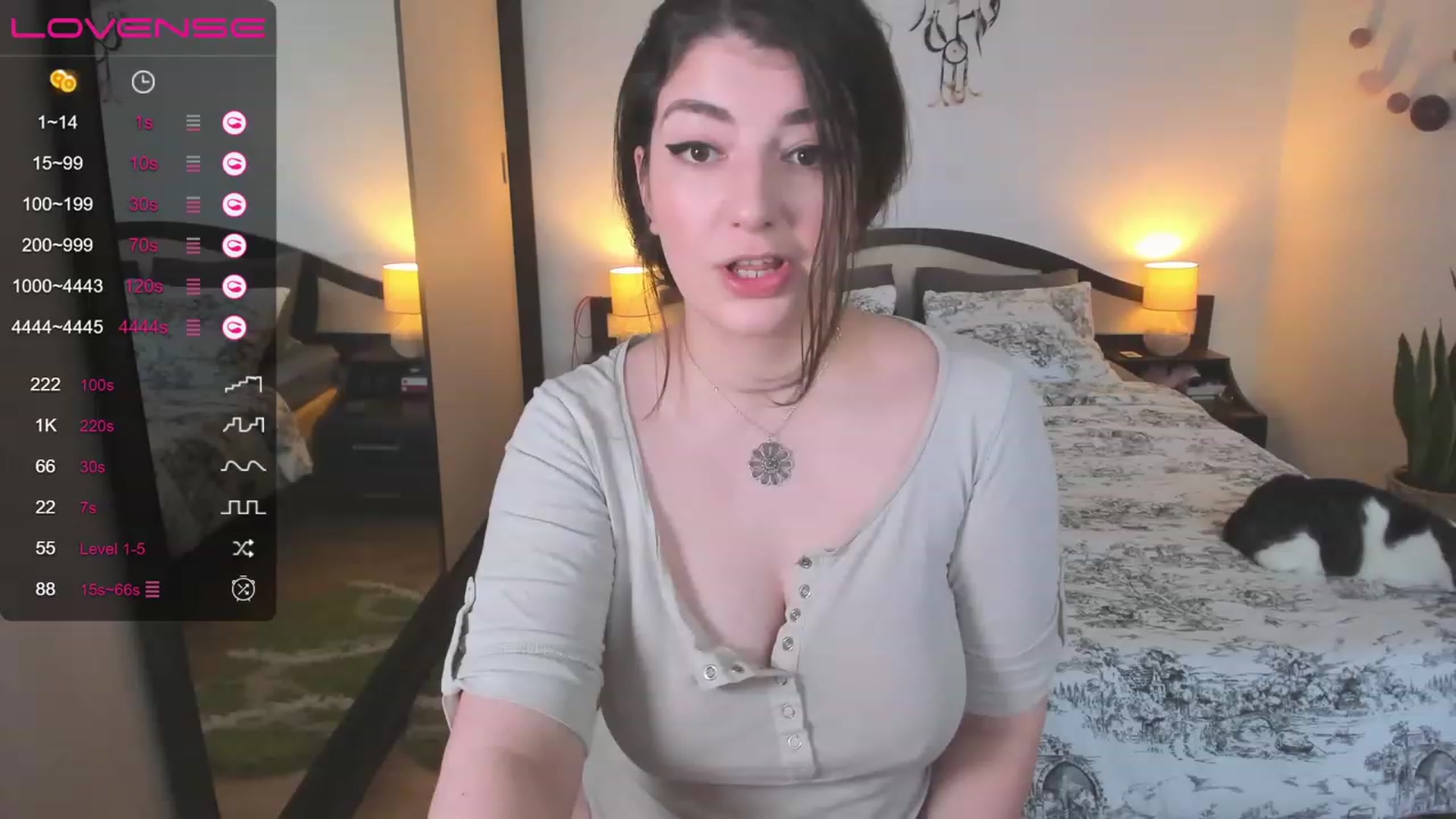 Gallery image thumbnail from LaurieLay's myfreecams stream on, 04/02/2023, 13:09 image 15 of 20