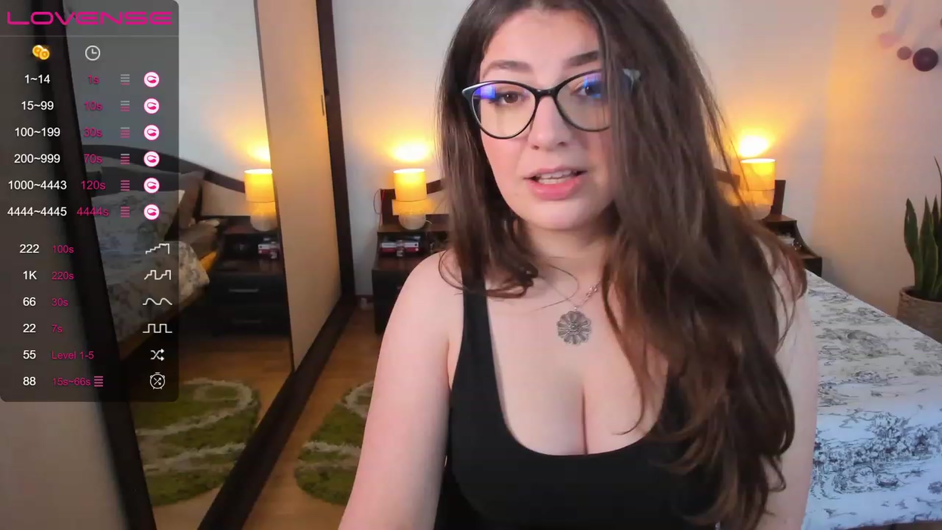 Gallery image thumbnail from LaurieLay's myfreecams stream on, 04/09/2023, 15:17 image 19 of 20