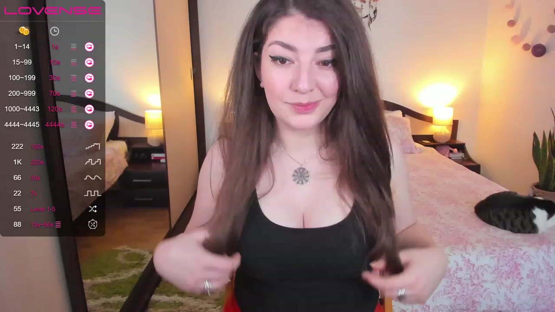 Gallery image thumbnail from LaurieLay's myfreecams stream on, 04/12/2023, 12:50 image 2 of 20