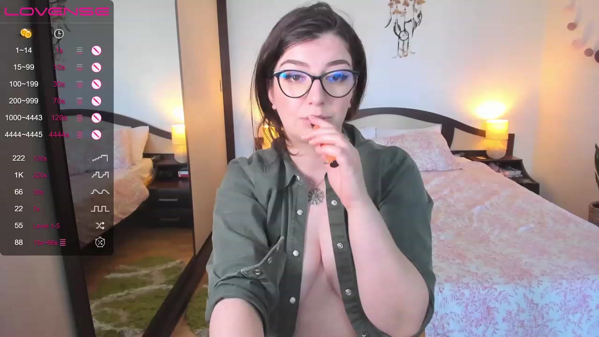 Gallery image thumbnail from LaurieLay's myfreecams stream on, 04/23/2023, 14:48 image 5 of 20