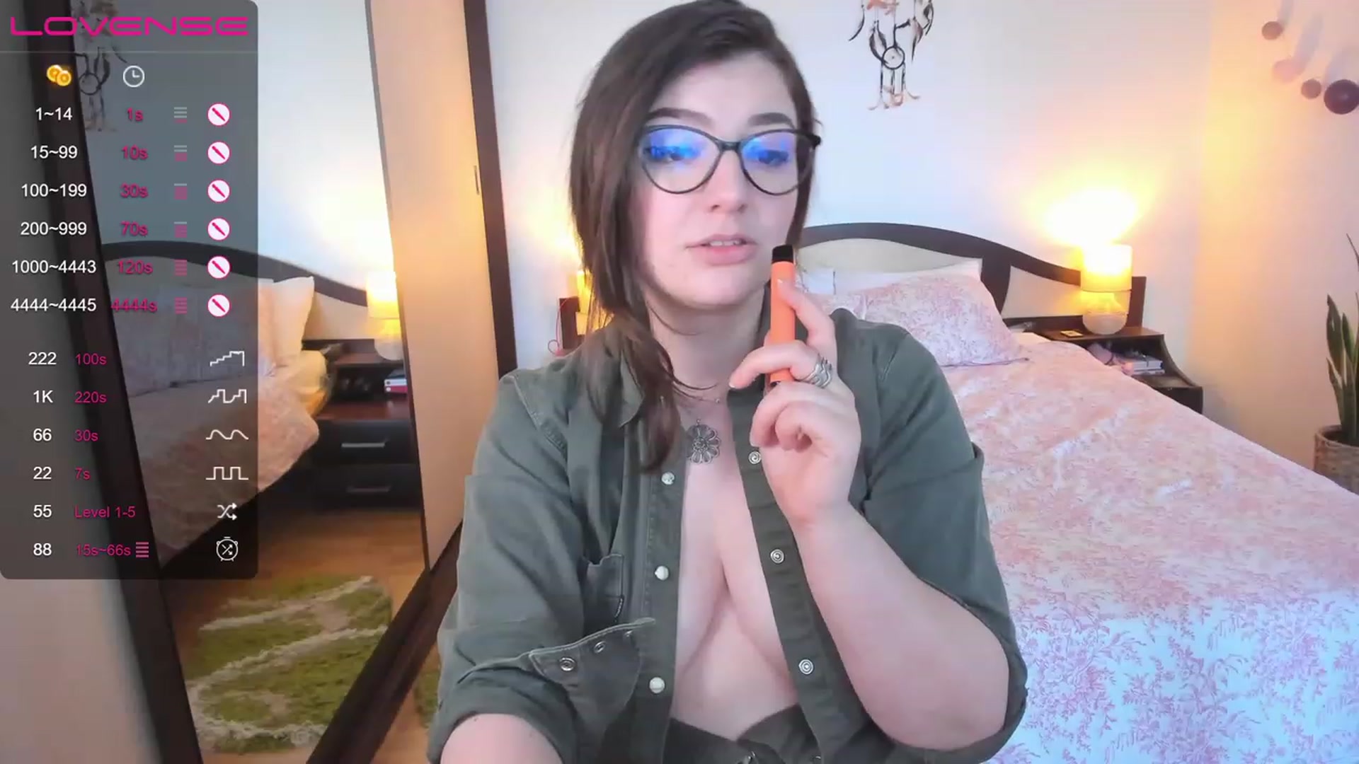 Gallery image thumbnail from LaurieLay's myfreecams stream on, 04/23/2023, 14:48 image 14 of 20