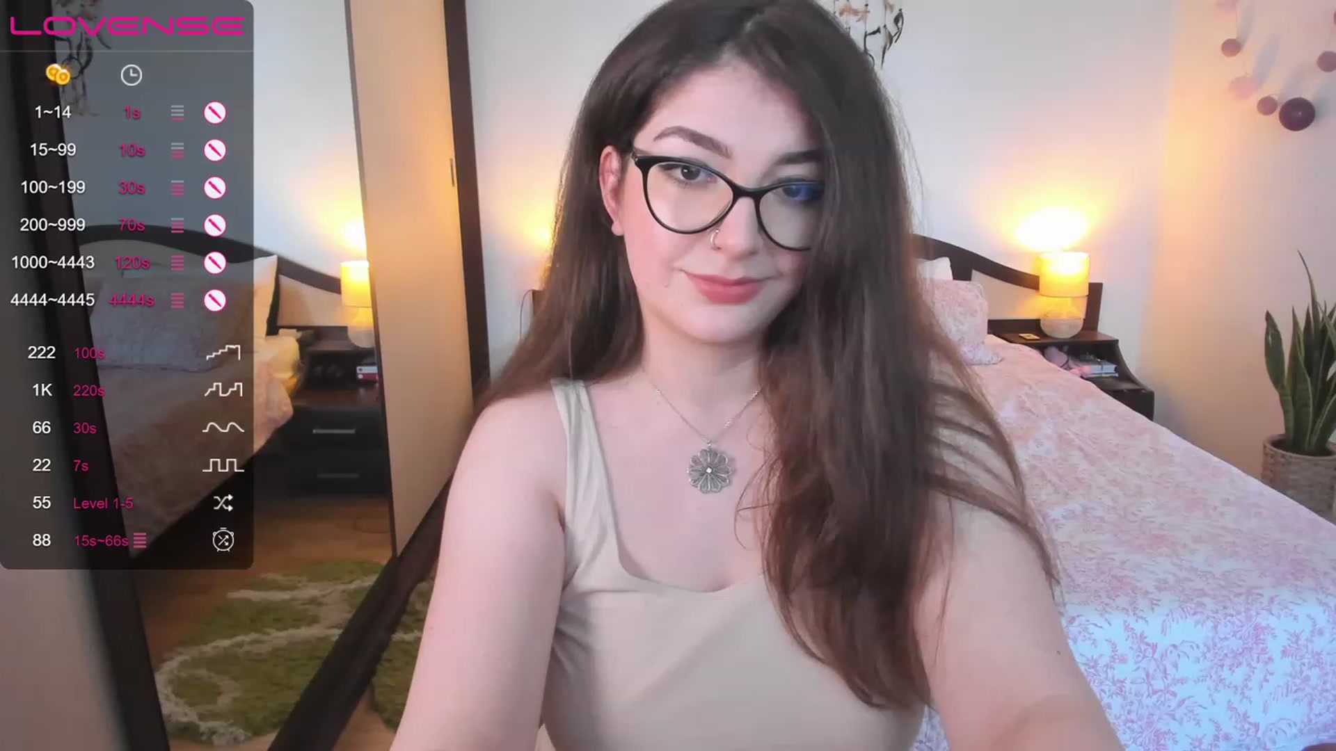 Gallery image thumbnail from LaurieLay's myfreecams stream on, 04/24/2023, 12:43 image 6 of 20