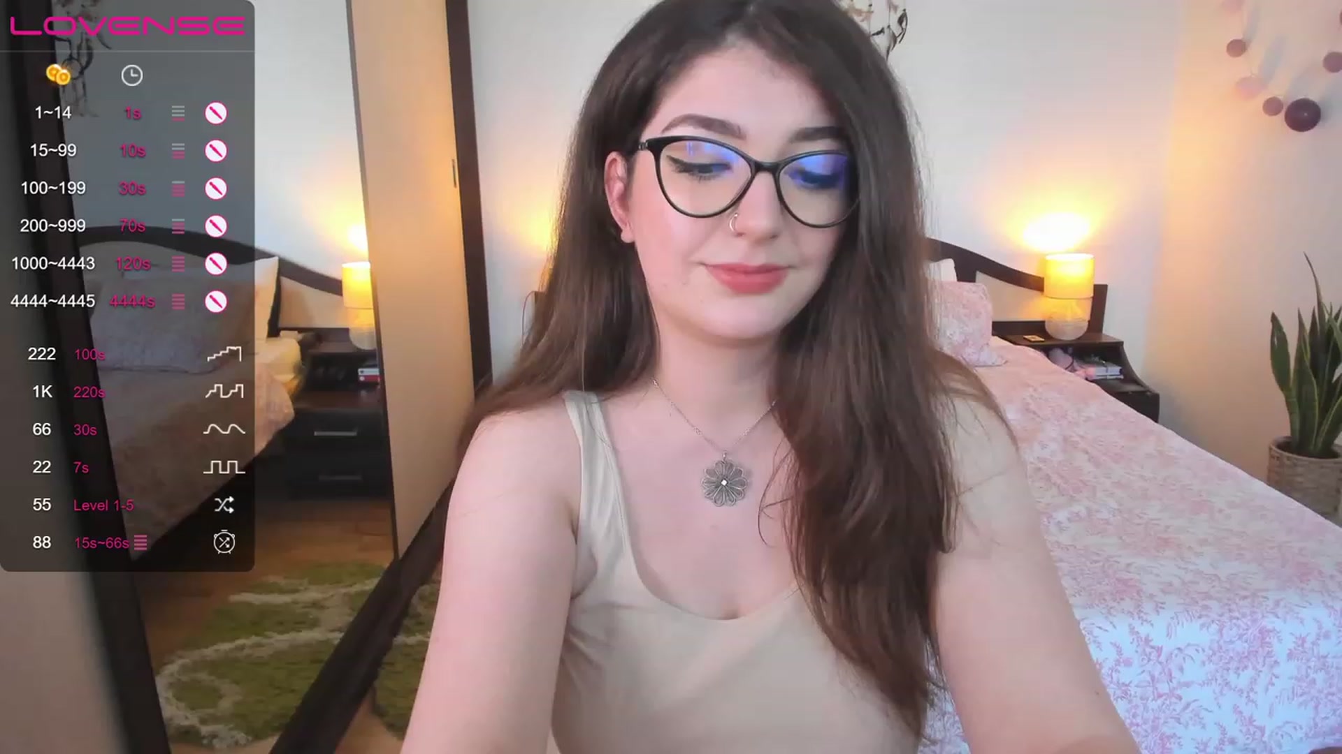 Gallery image thumbnail from LaurieLay's myfreecams stream on, 04/24/2023, 12:43 image 7 of 20