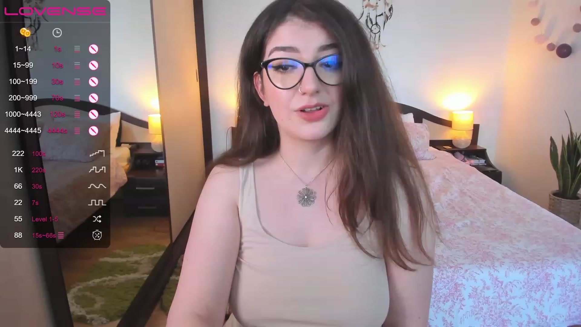 Gallery image thumbnail from LaurieLay's myfreecams stream on, 04/24/2023, 12:43 image 3 of 20