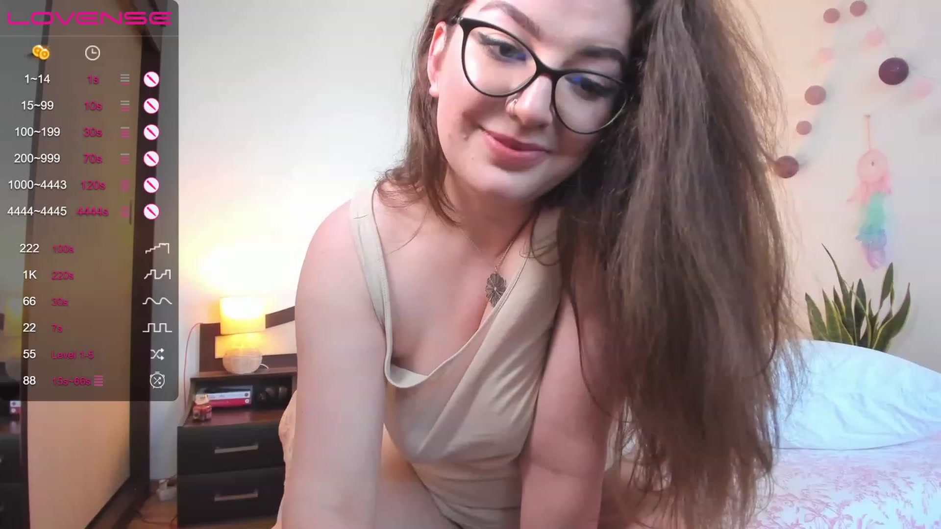 Gallery image thumbnail from LaurieLay's myfreecams stream on, 04/24/2023, 13:58 image 16 of 20