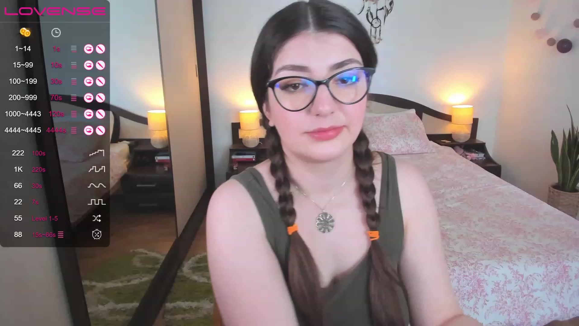 Gallery image thumbnail from LaurieLay's myfreecams stream on, 04/27/2023, 13:08 image 15 of 20