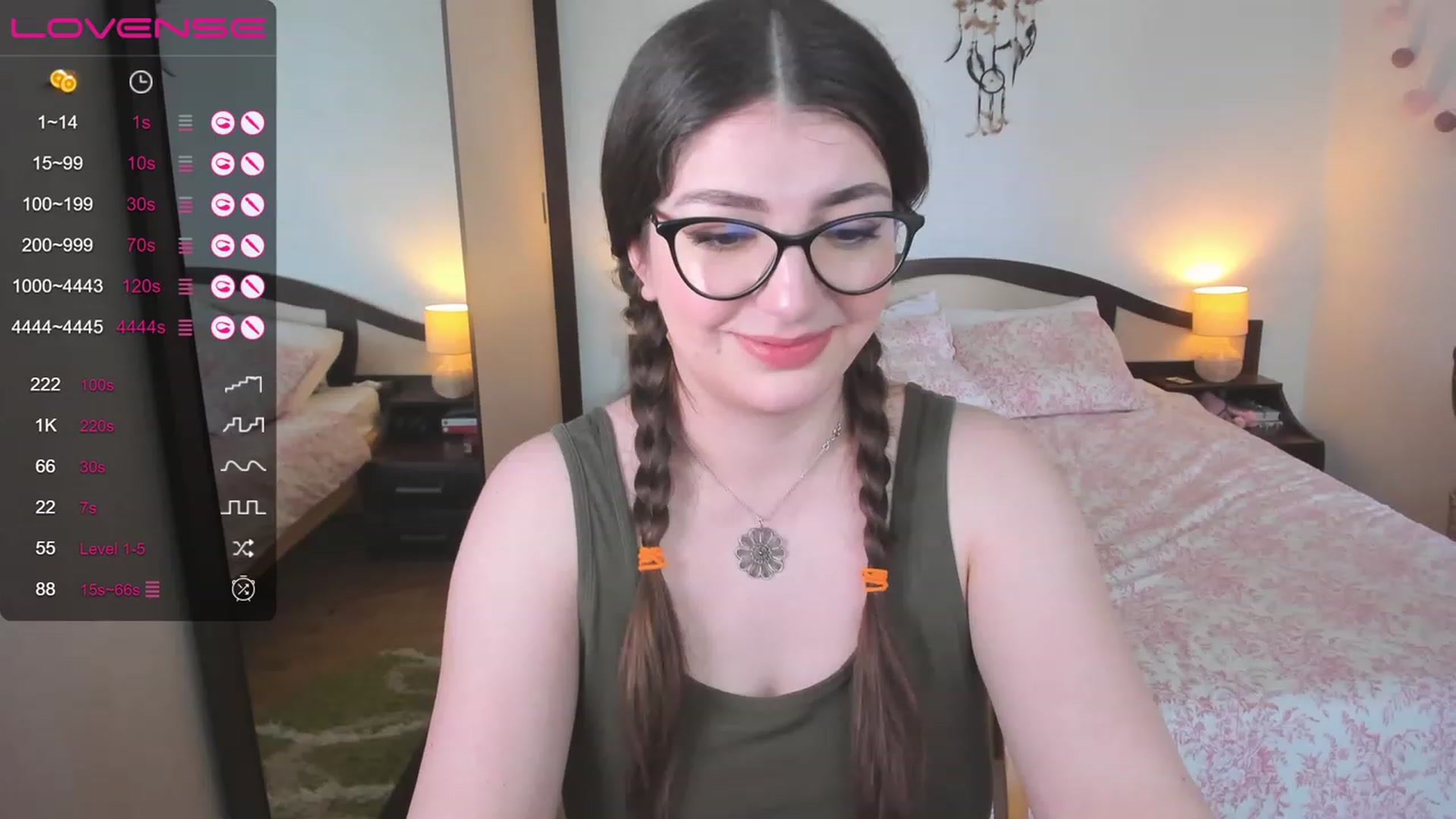 Gallery image thumbnail from LaurieLay's myfreecams stream on, 04/27/2023, 13:38 image 14 of 20