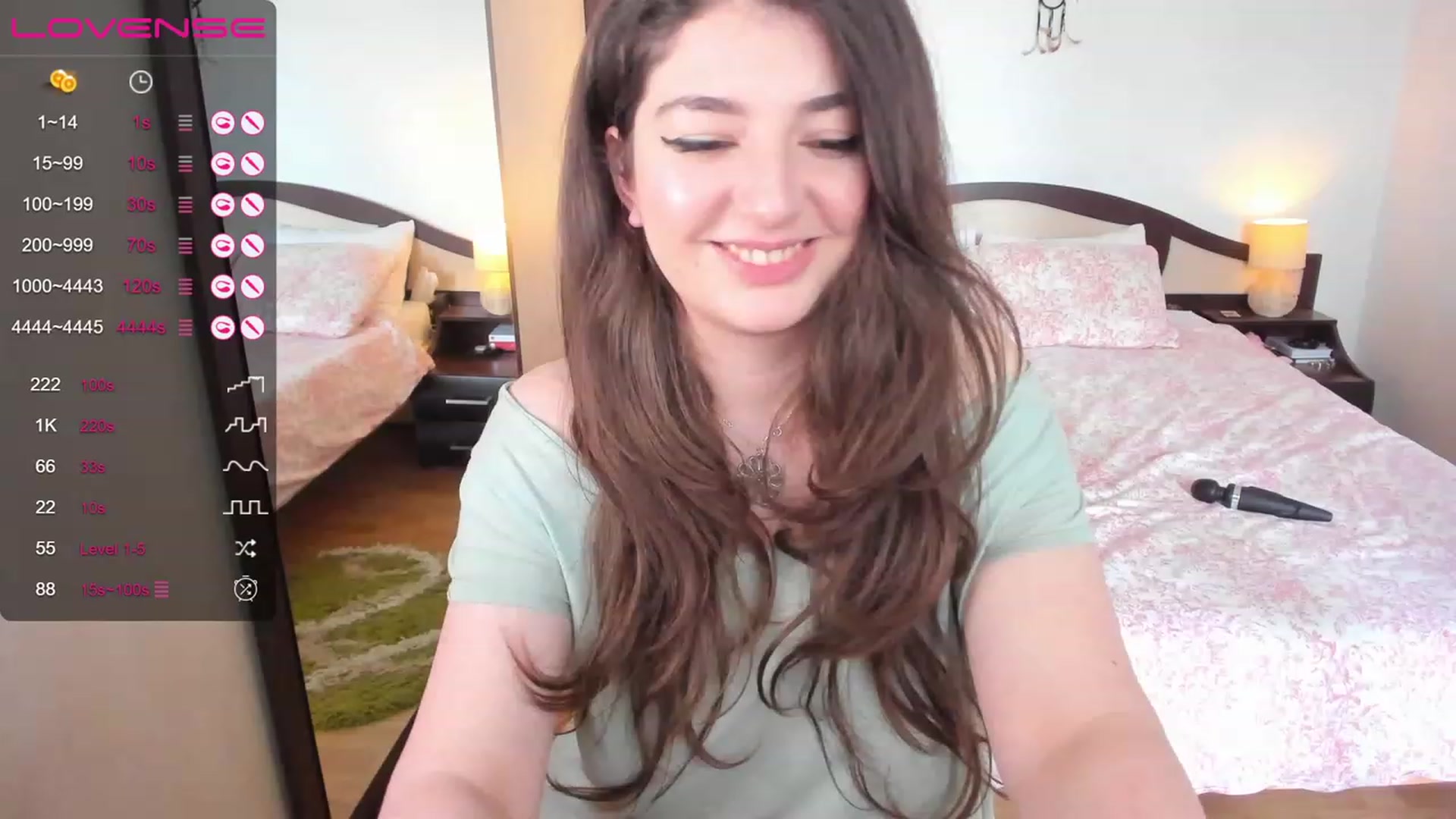 Gallery image thumbnail from LaurieLay's myfreecams stream on, 05/07/2023, 14:31 image 8 of 20