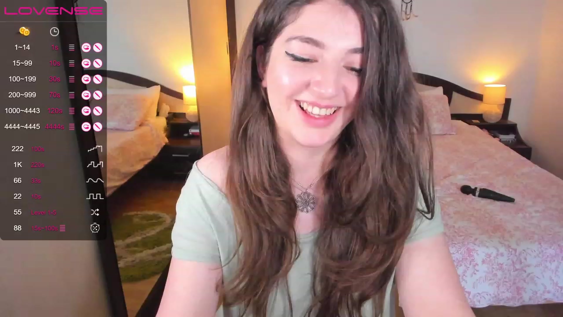 Gallery image thumbnail from LaurieLay's myfreecams stream on, 05/07/2023, 14:31 image 19 of 20