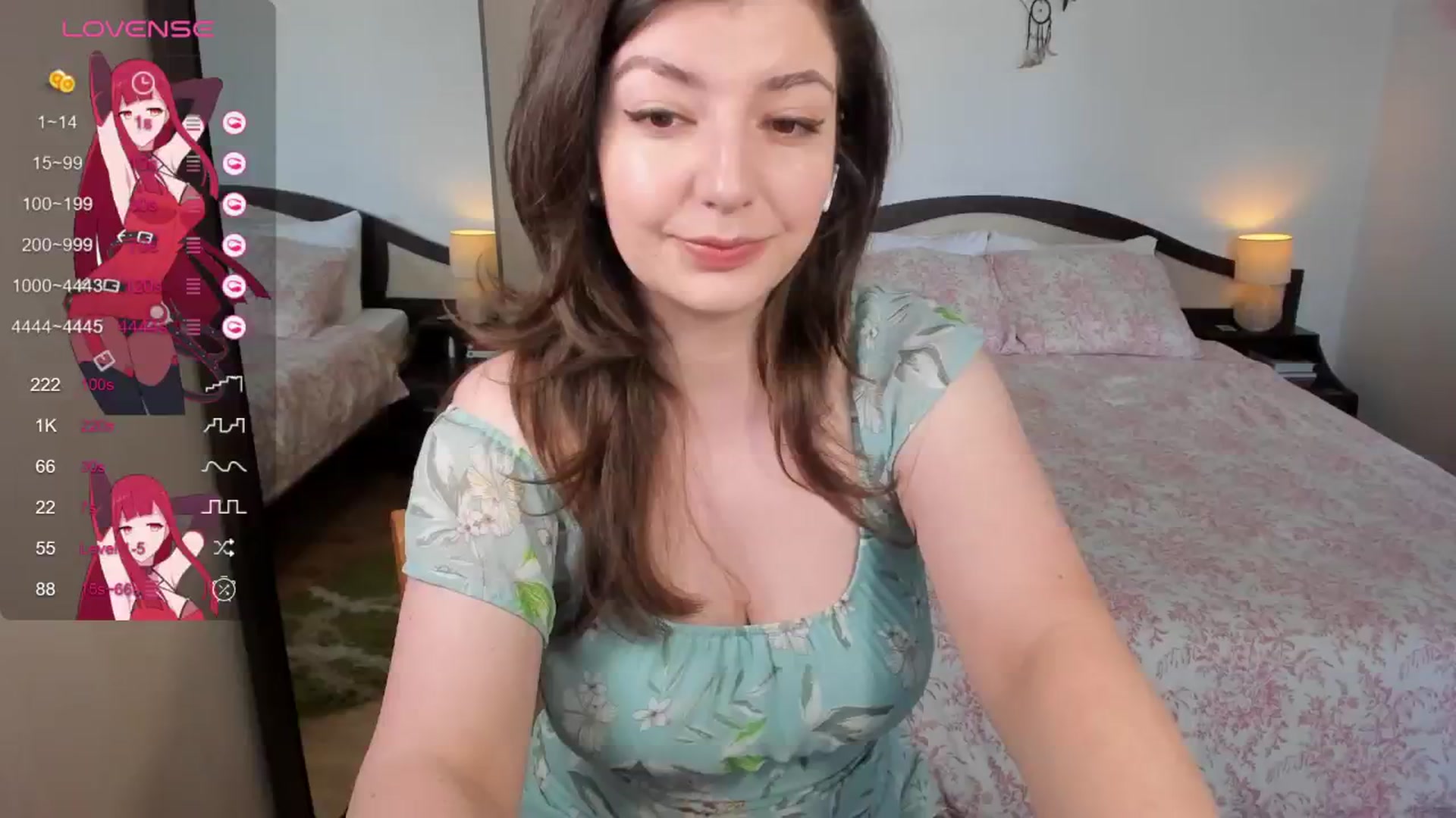 Gallery image thumbnail from LaurieLay's myfreecams stream on, 05/16/2024, 14:35 image 8 of 20