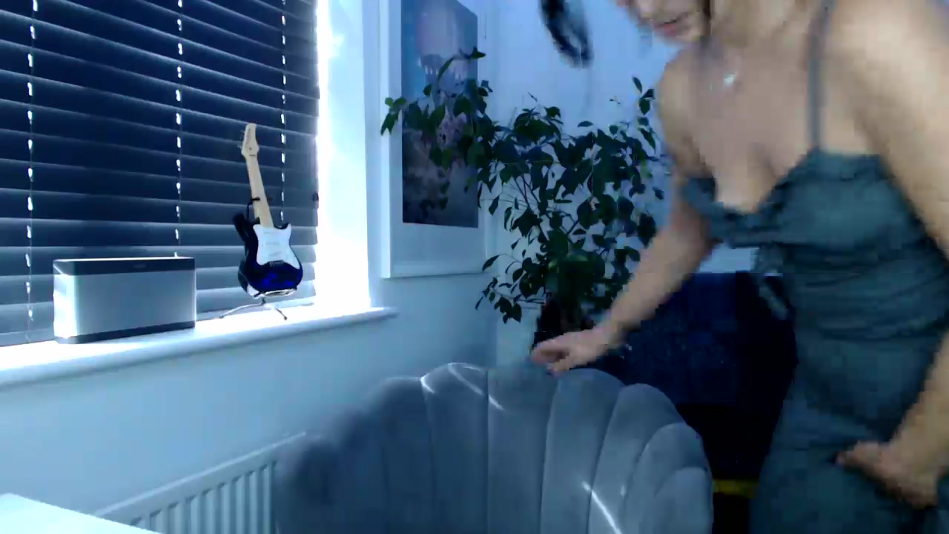 Gallery image thumbnail from LavIson's myfreecams stream on, 10/07/2024, 10:38 image 18 of 20