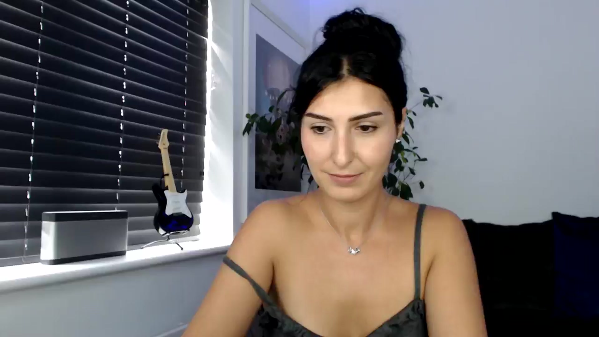 Gallery image thumbnail from LavIson's myfreecams stream on, 10/07/2024, 11:02 image 6 of 20