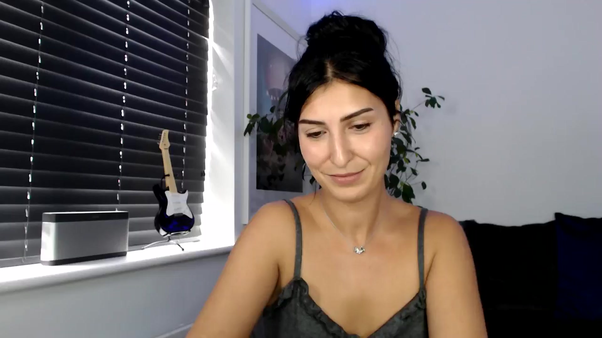 Gallery image thumbnail from LavIson's myfreecams stream on, 10/07/2024, 11:02 image 3 of 20