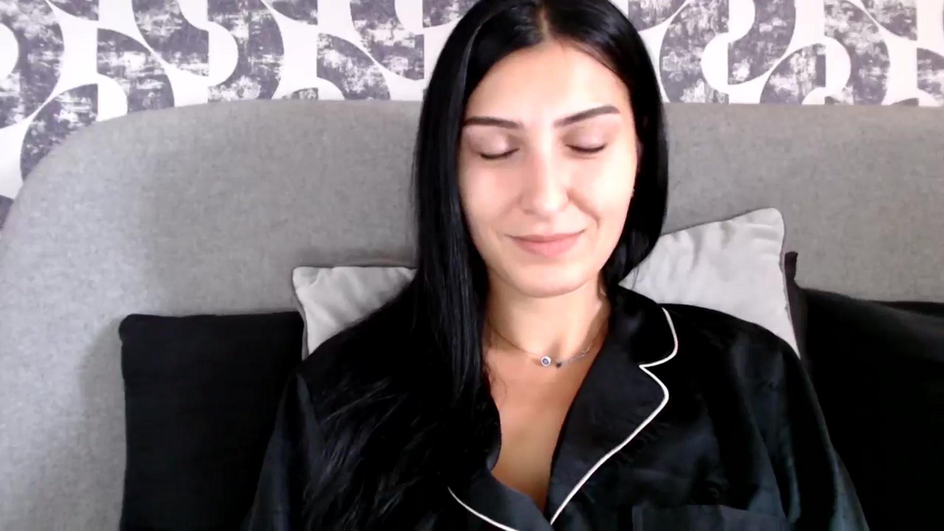 Gallery image thumbnail from LavIson's myfreecams stream on, 10/08/2024, 09:47 image 4 of 20