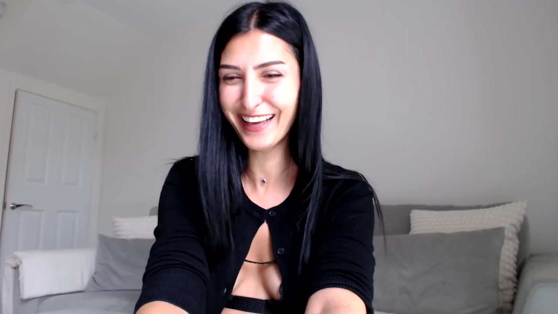 Gallery image thumbnail from LavIson's myfreecams stream on, 10/09/2024, 11:22 image 11 of 20