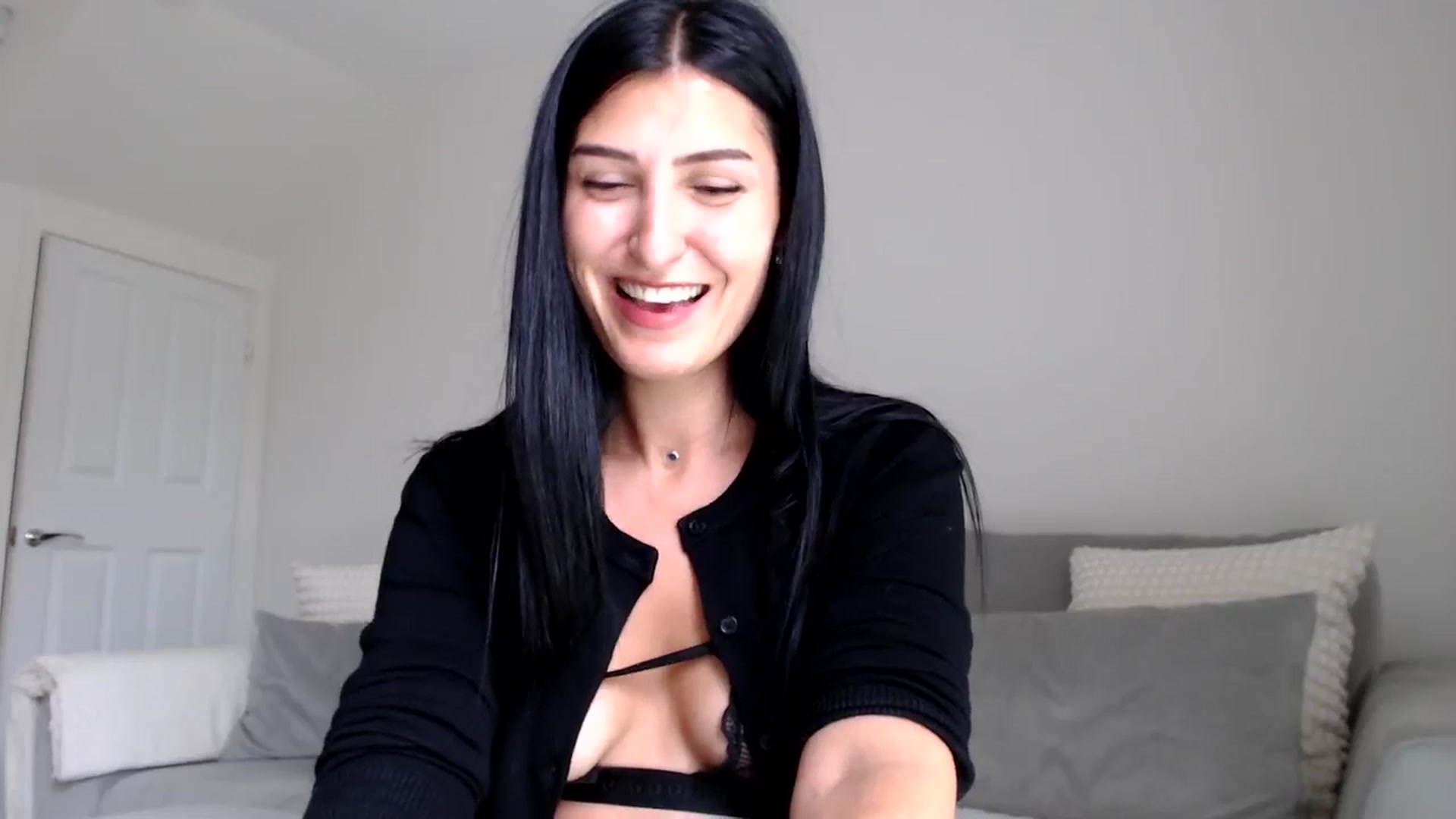 Gallery image thumbnail from LavIson's myfreecams stream on, 10/09/2024, 11:22 image 9 of 20