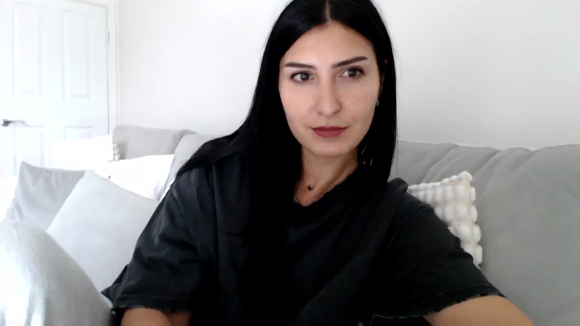 Gallery image thumbnail from LavIson's myfreecams stream on, 10/09/2024, 13:08 image 4 of 20
