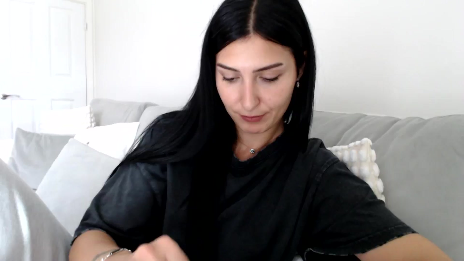 Gallery image thumbnail from LavIson's myfreecams stream on, 10/09/2024, 13:08 image 5 of 20