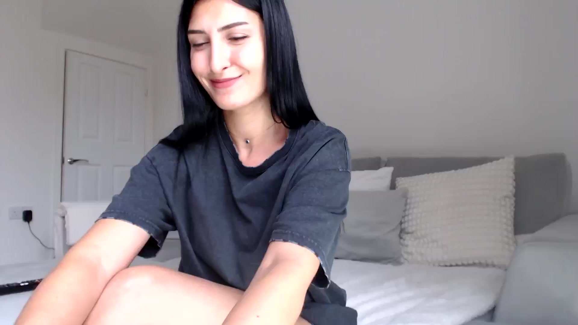 Gallery image thumbnail from LavIson's myfreecams stream on, 10/09/2024, 13:08 image 10 of 20