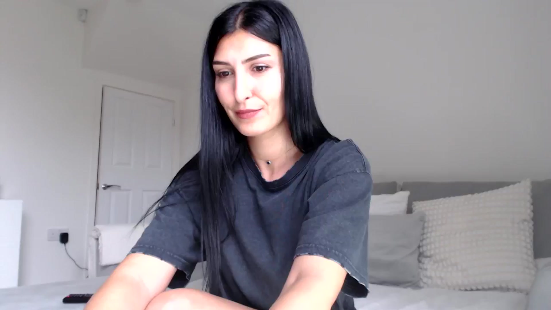 Gallery image thumbnail from LavIson's myfreecams stream on, 10/09/2024, 13:08 image 11 of 20