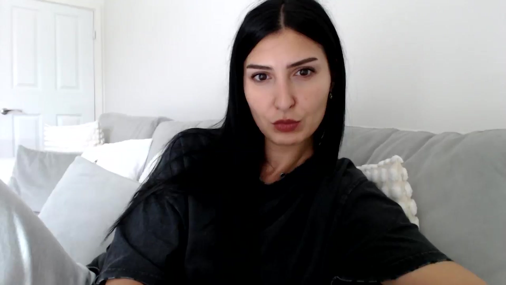 Gallery image thumbnail from LavIson's myfreecams stream on, 10/09/2024, 13:08 image 6 of 20