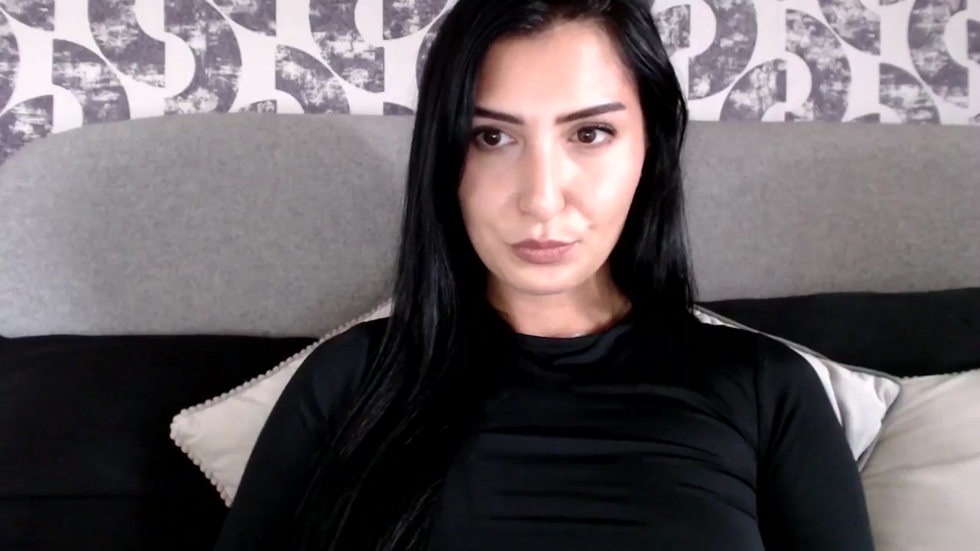 Gallery image thumbnail from LavIson's myfreecams stream on, 10/14/2024, 11:31 image 15 of 20