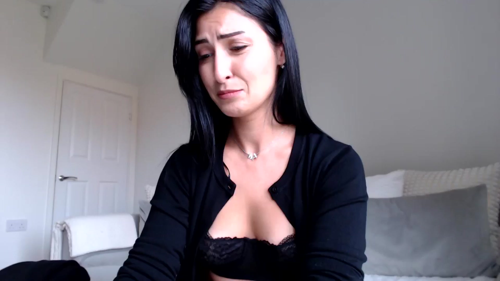 Gallery image thumbnail from LavIson's myfreecams stream on, 10/14/2024, 12:18 image 14 of 20