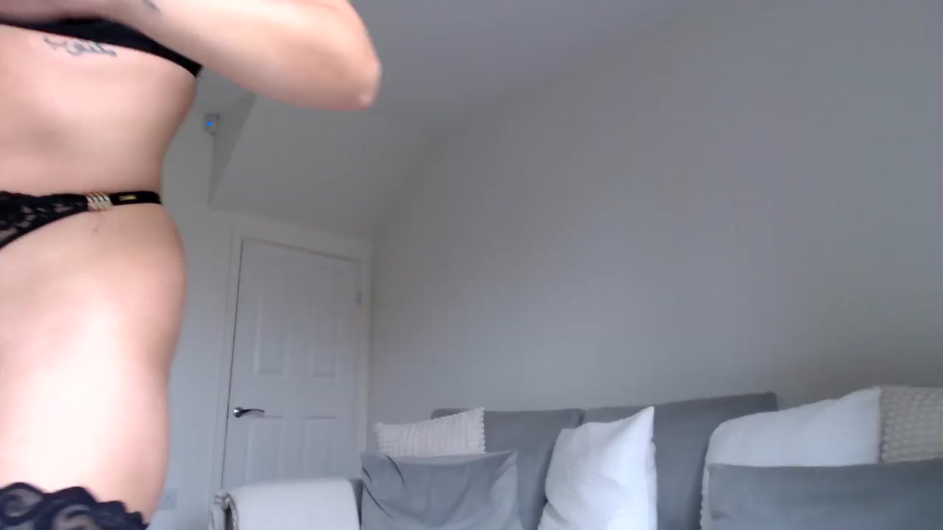 Gallery image thumbnail from LavIson's myfreecams stream on, 10/14/2024, 13:13 image 2 of 20