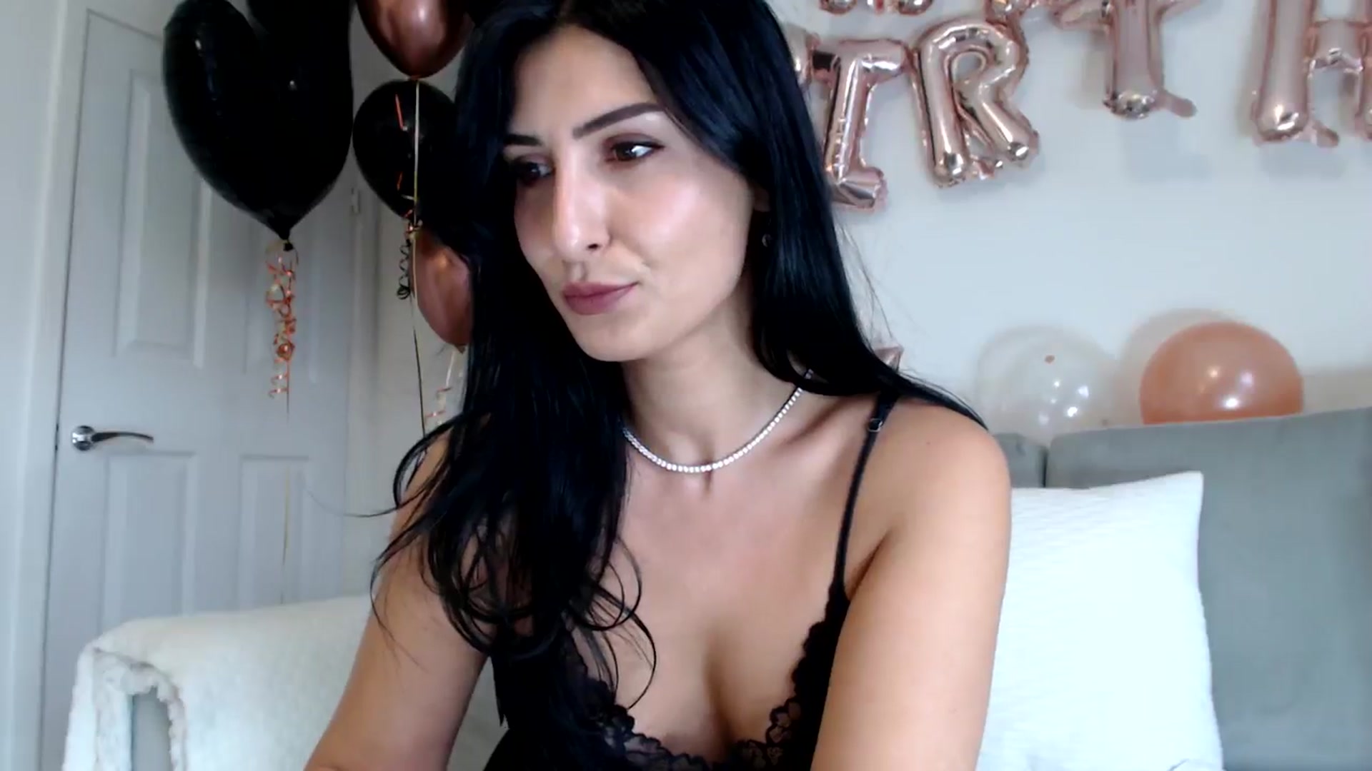 Gallery image thumbnail from LavIson's myfreecams stream on, 10/16/2024, 10:41 image 12 of 20