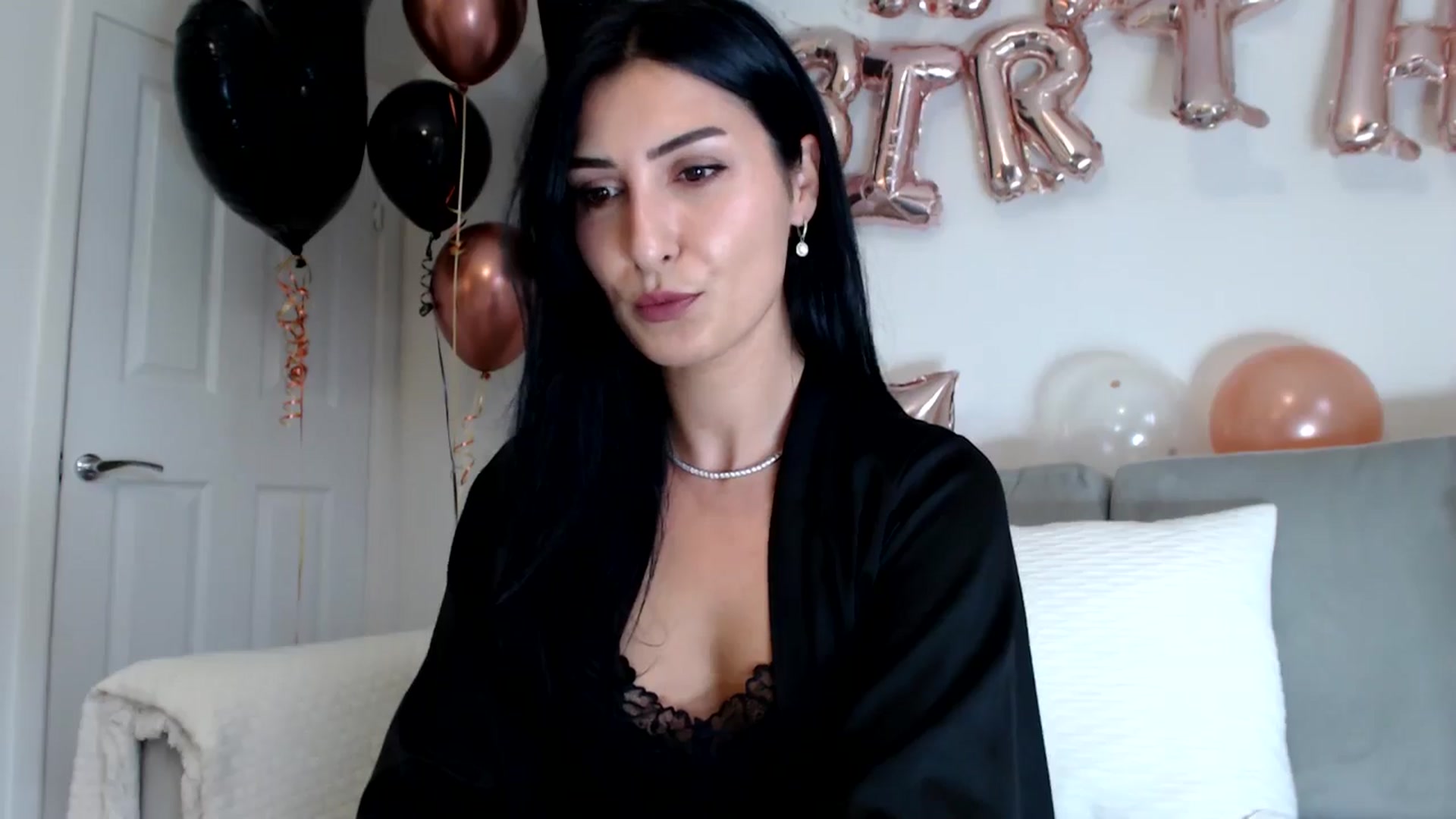 Gallery image thumbnail from LavIson's myfreecams stream on, 10/16/2024, 10:41 image 8 of 20