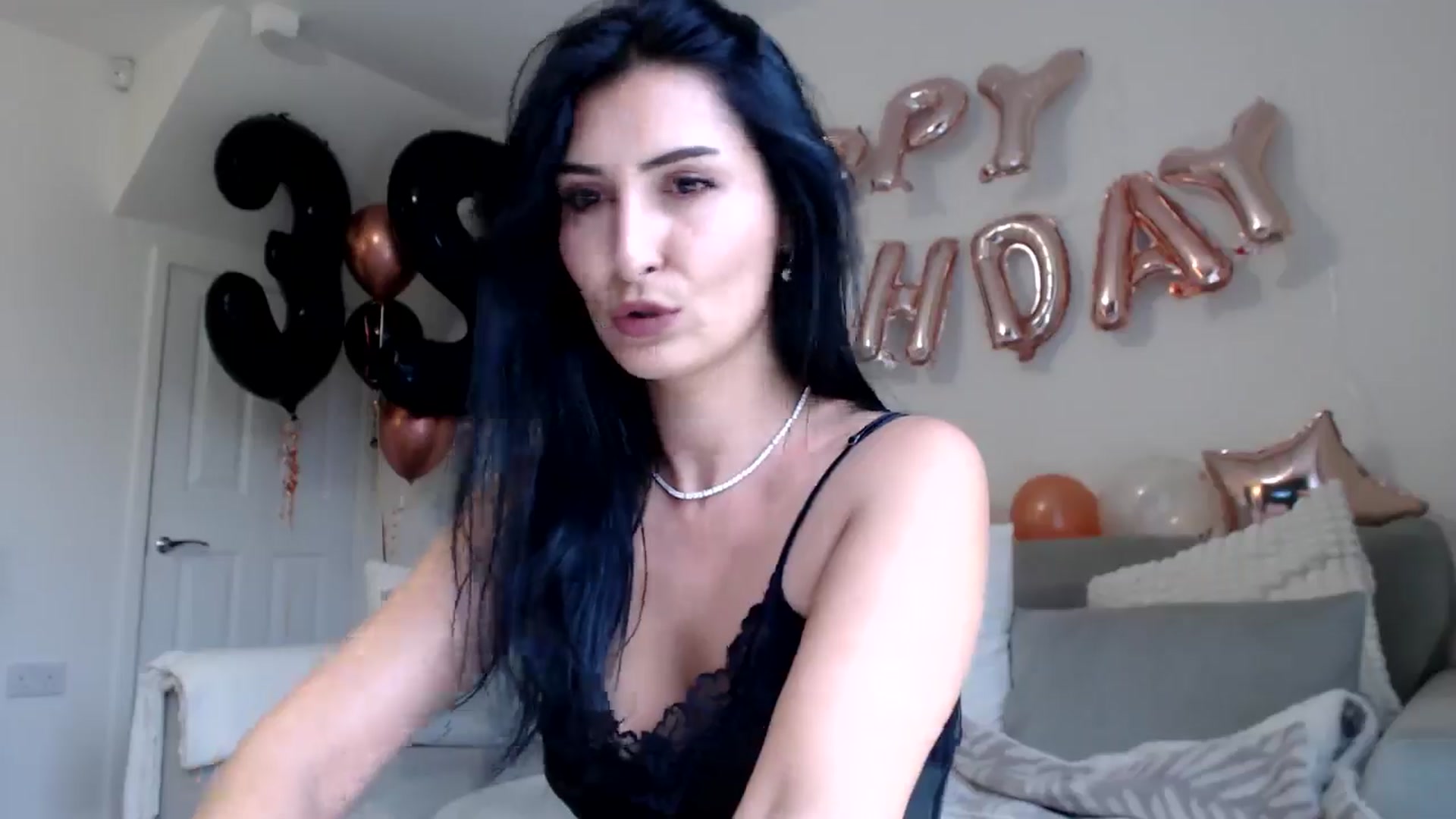 Gallery image thumbnail from LavIson's myfreecams stream on, 10/16/2024, 10:55 image 6 of 20
