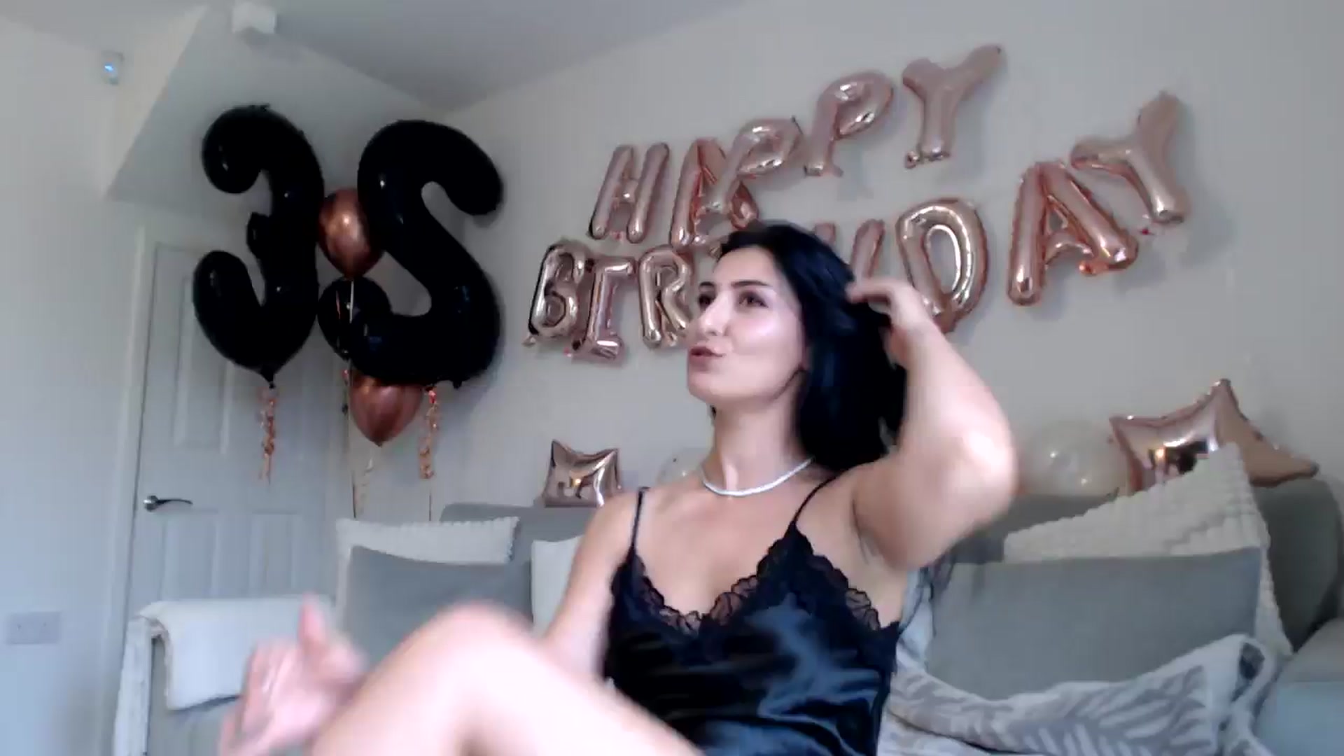 Gallery image thumbnail from LavIson's myfreecams stream on, 10/16/2024, 10:55 image 1 of 20