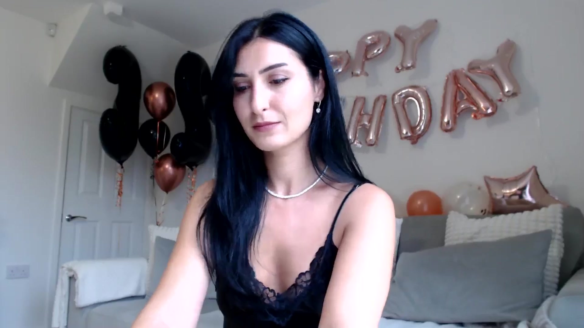 Gallery image thumbnail from LavIson's myfreecams stream on, 10/16/2024, 10:55 image 18 of 20