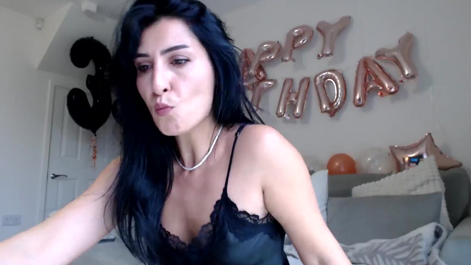 Gallery image thumbnail from LavIson's myfreecams stream on, 10/16/2024, 10:55 image 3 of 20