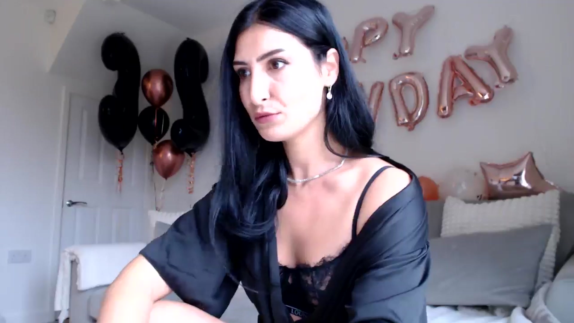 Gallery image thumbnail from LavIson's myfreecams stream on, 10/16/2024, 11:44 image 5 of 20