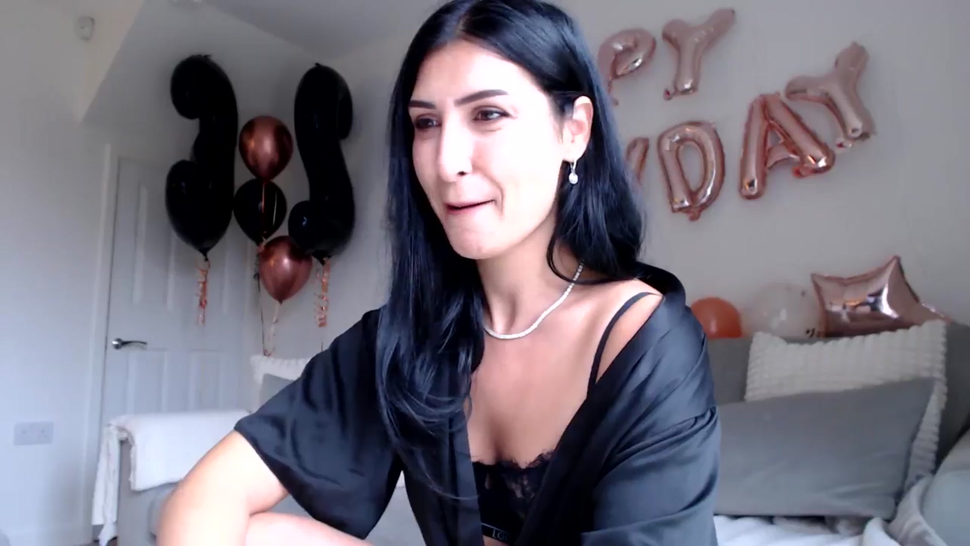 Gallery image thumbnail from LavIson's myfreecams stream on, 10/16/2024, 11:44 image 6 of 20