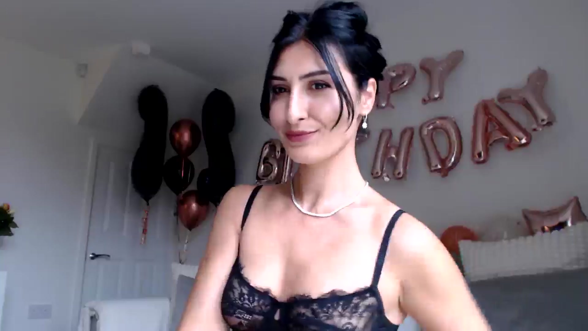 Gallery image thumbnail from LavIson's myfreecams stream on, 10/16/2024, 11:44 image 19 of 20