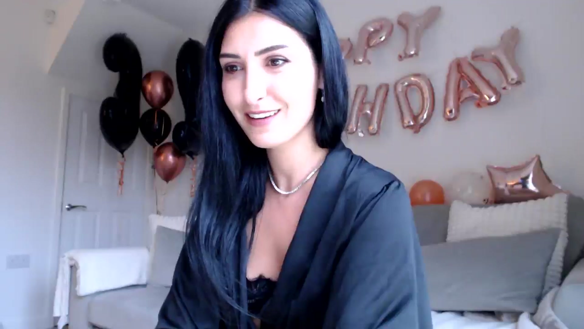 Gallery image thumbnail from LavIson's myfreecams stream on, 10/16/2024, 11:44 image 2 of 20