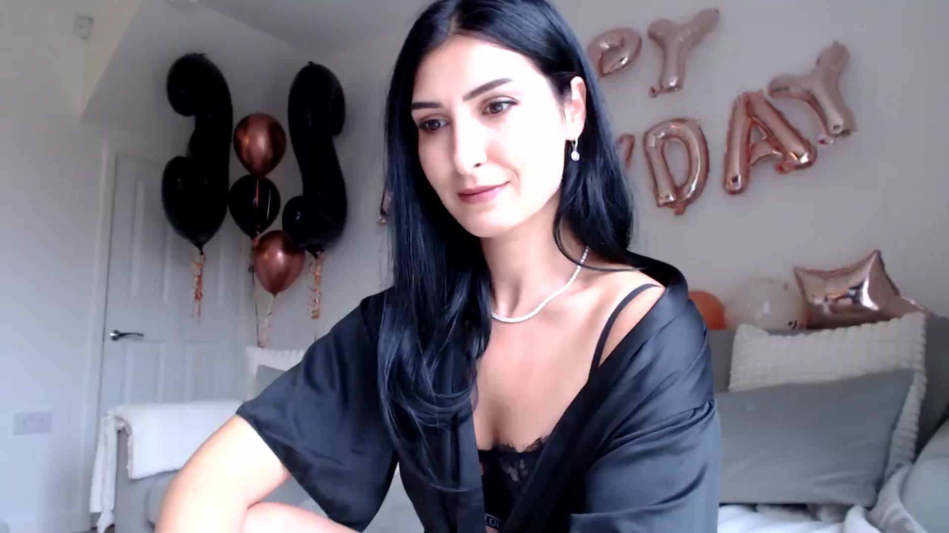 Gallery image thumbnail from LavIson's myfreecams stream on, 10/16/2024, 11:44 image 7 of 20