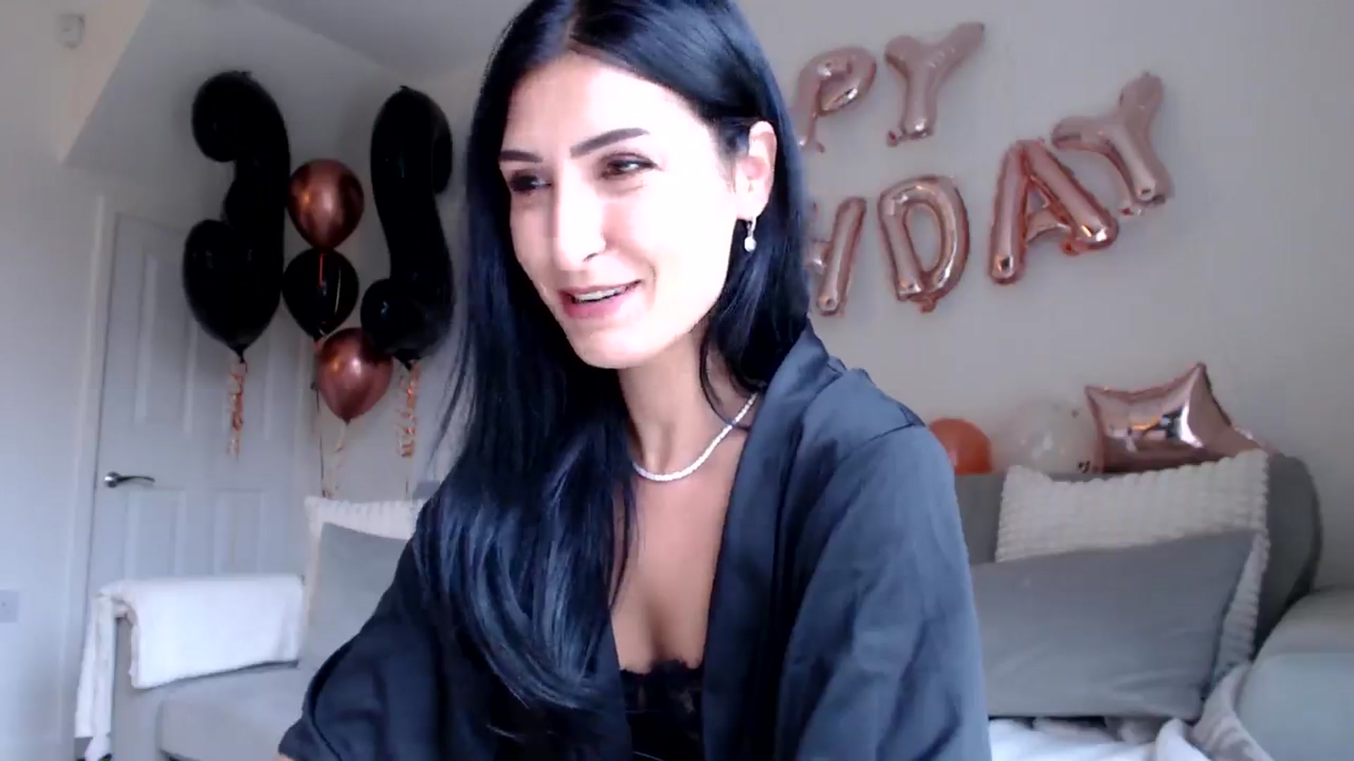 Gallery image thumbnail from LavIson's myfreecams stream on, 10/16/2024, 11:44 image 11 of 20