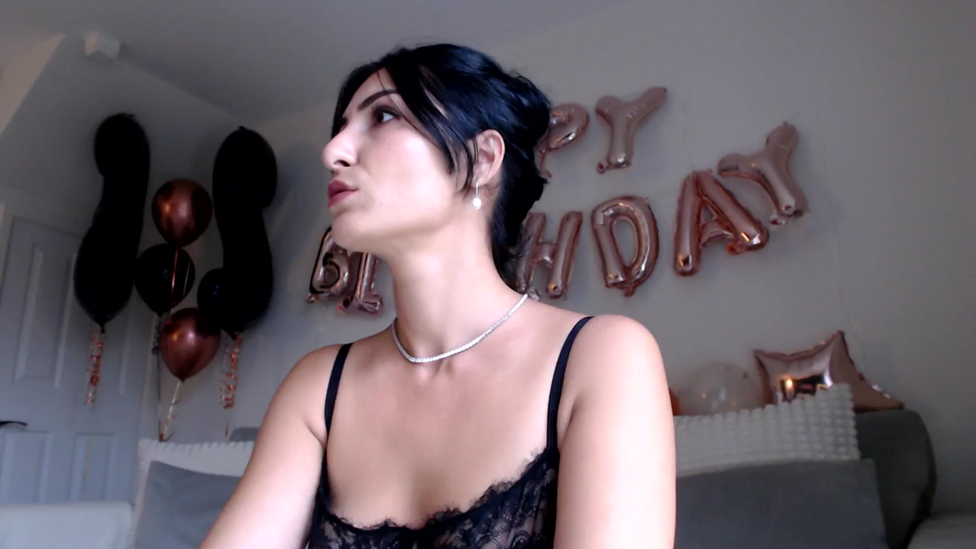 Gallery image thumbnail from LavIson's myfreecams stream on, 10/16/2024, 12:10 image 7 of 20