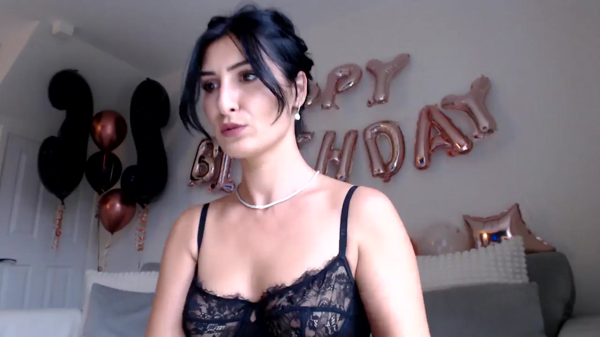 Gallery image thumbnail from LavIson's myfreecams stream on, 10/16/2024, 12:10 image 5 of 20