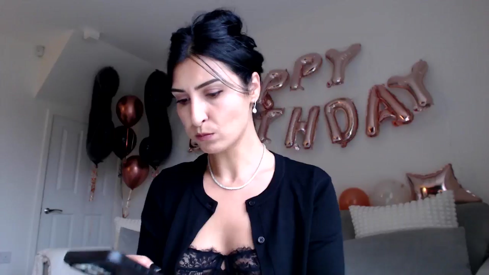 Gallery image thumbnail from LavIson's myfreecams stream on, 10/16/2024, 12:10 image 18 of 20