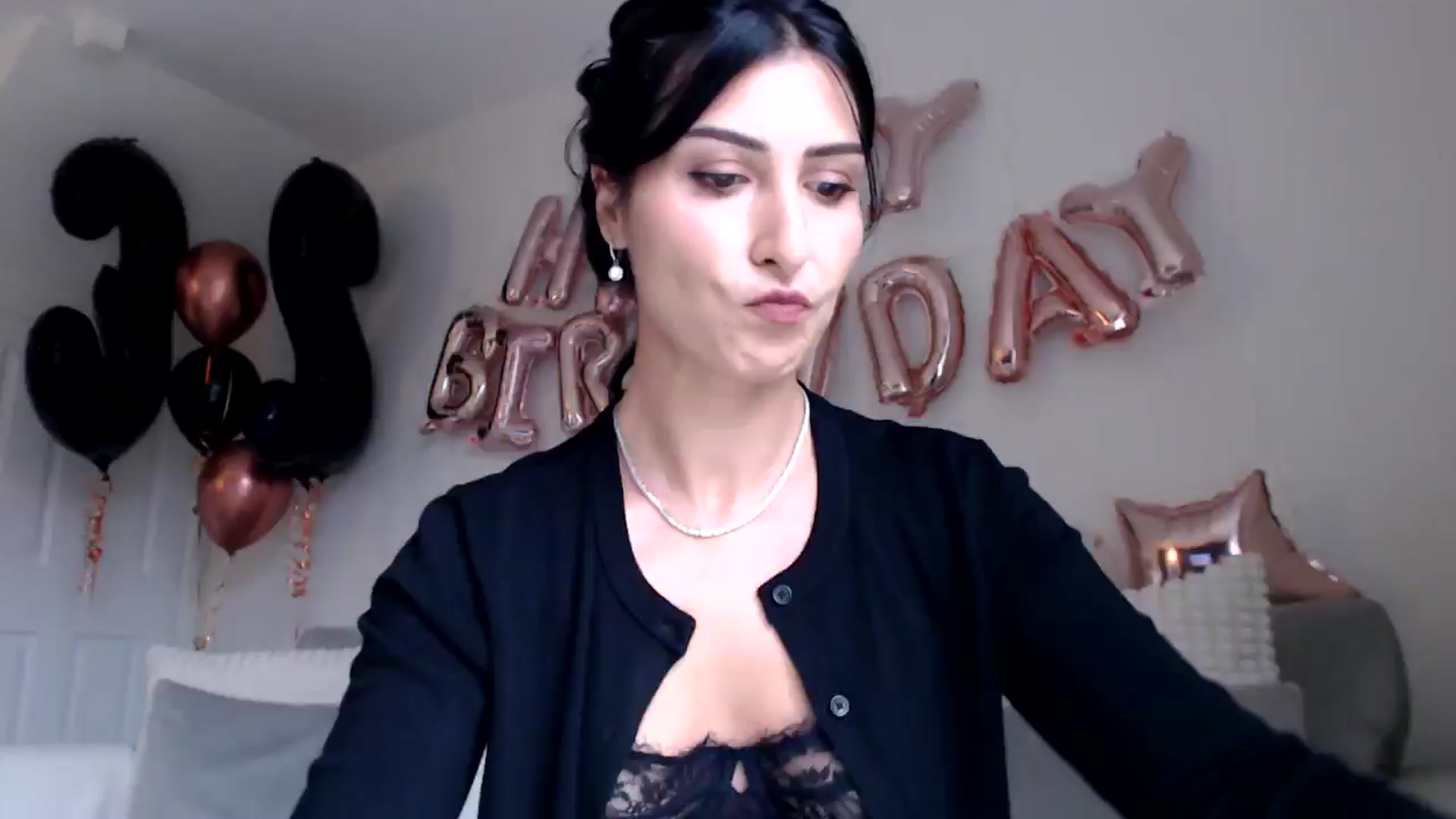 Gallery image thumbnail from LavIson's myfreecams stream on, 10/16/2024, 12:10 image 20 of 20