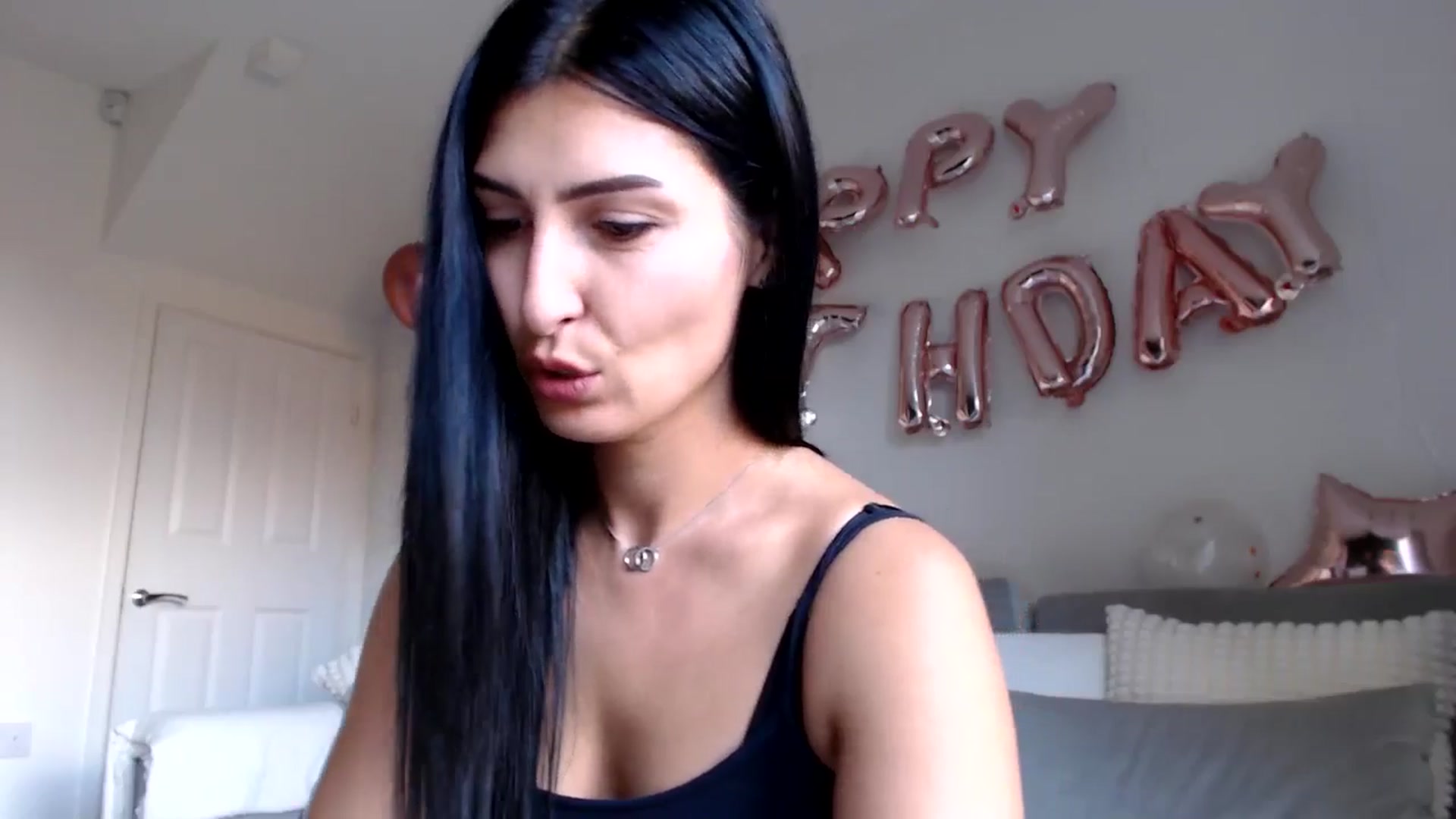 Gallery image thumbnail from LavIson's myfreecams stream on, 10/17/2024, 12:32 image 8 of 20