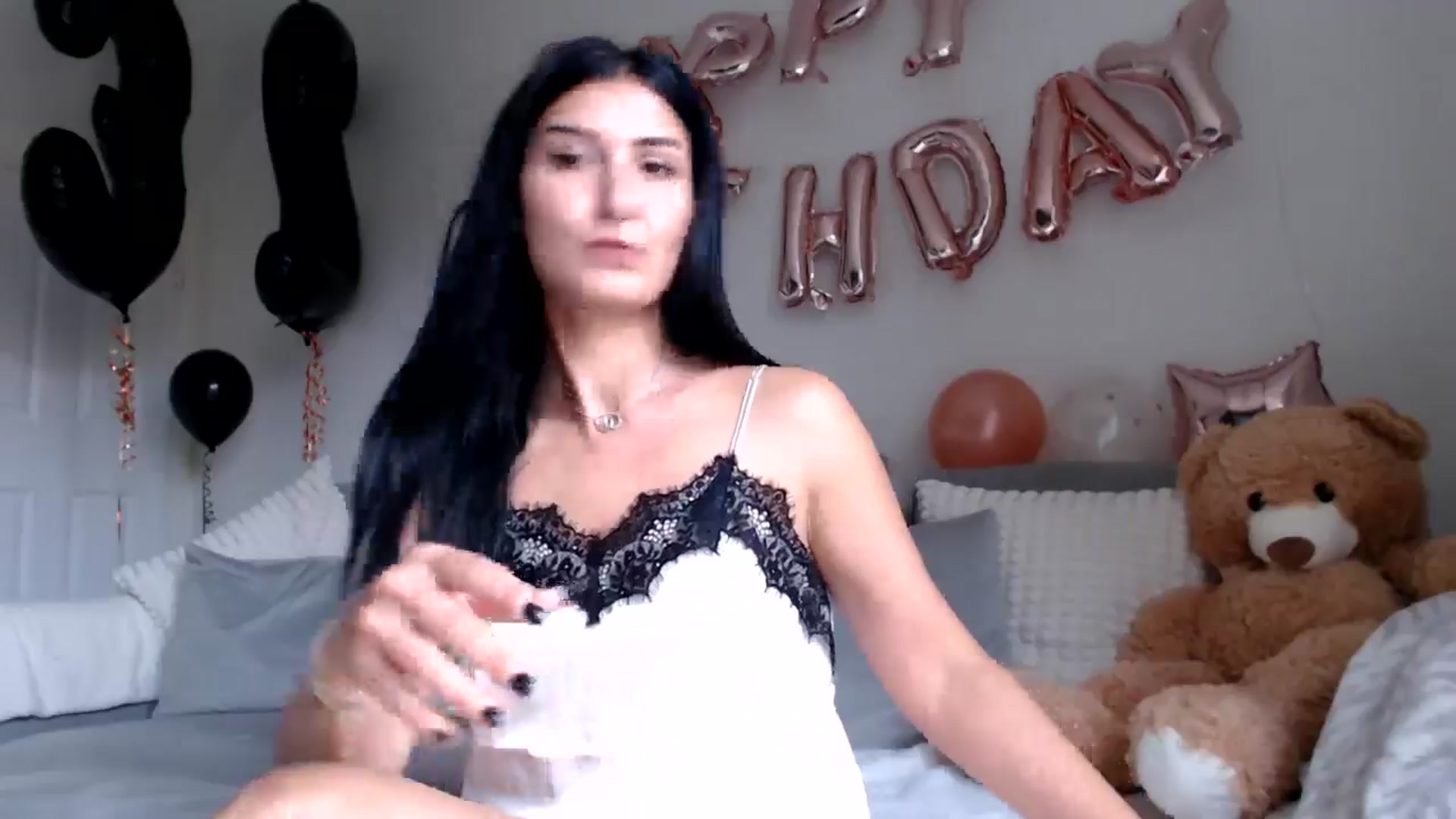 Gallery image thumbnail from LavIson's myfreecams stream on, 10/18/2024, 10:16 image 10 of 20