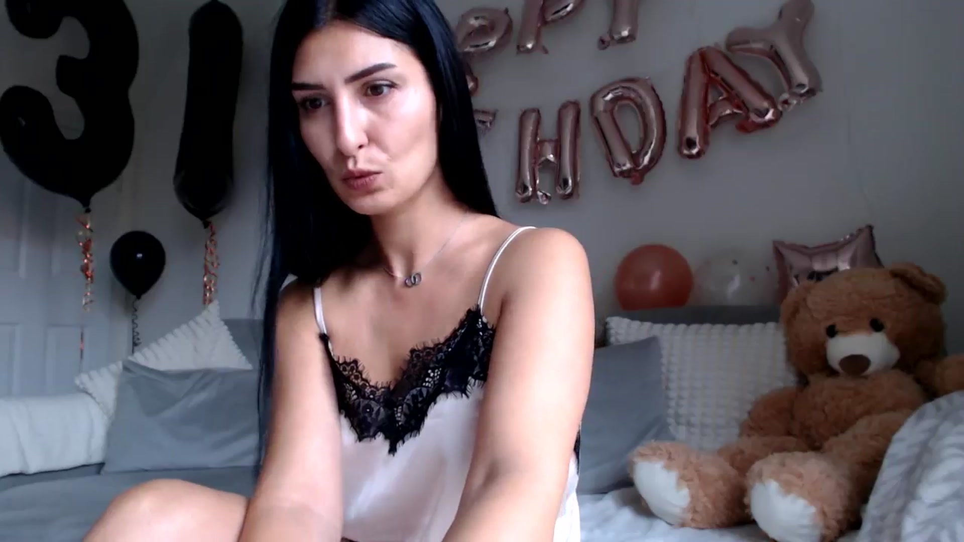 Gallery image thumbnail from LavIson's myfreecams stream on, 10/18/2024, 10:16 image 19 of 20